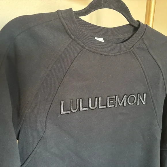 lululemon athletica Black Sweatshirt - Picture 4 of 8